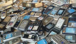 en çirkin cep telefonları