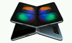 çıkarılabilir kameralı telefon