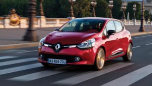 Fransız otomotiv devinden sürpriz açıklama! Renault Clio IV üretimi devam edecek! 21 Renault Clio IV