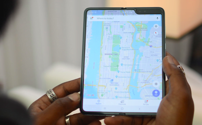 Galaxy Fold kafaları karıştırdı 1 galaxy fold 5