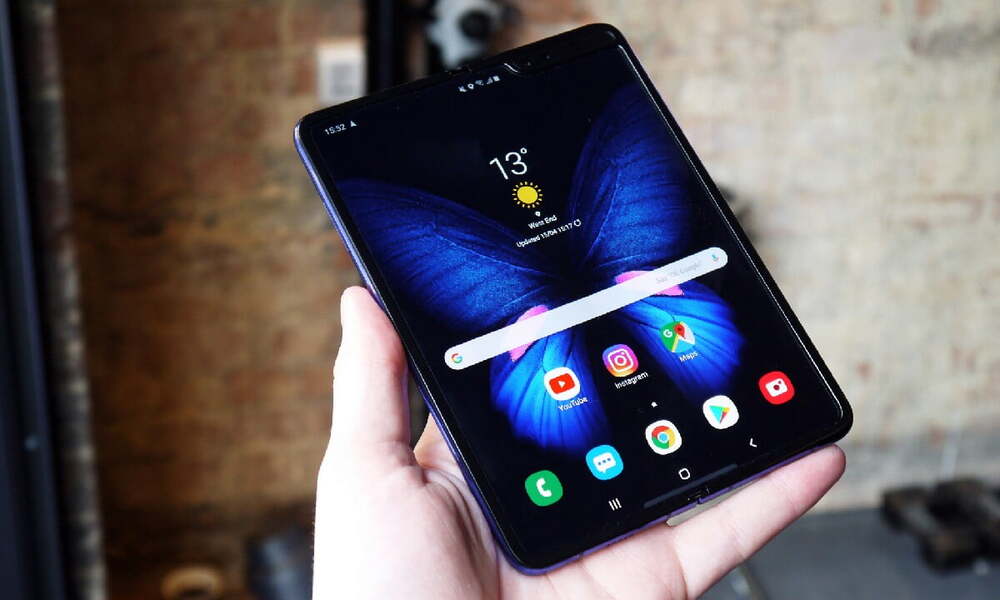 Samsung Galaxy Fold ile ilgili uyarı videosu geldi 1 Samsung galaxy fols