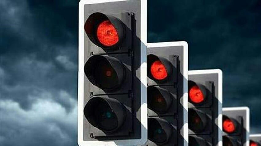 Kırmızı ışıkta korna çalanlar yeni