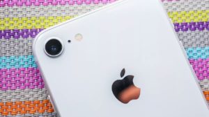 iPhone 9 kanlı canlı bir kez daha görüntülendi! 13 iPhone 9