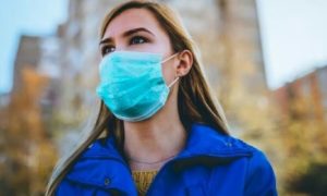 Çift maske takmak koruma