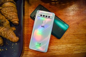 TCL 10L Türkiye topraklarında satışa sunuldu! 28 TCL 10L