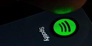 spotify şarkı sözü