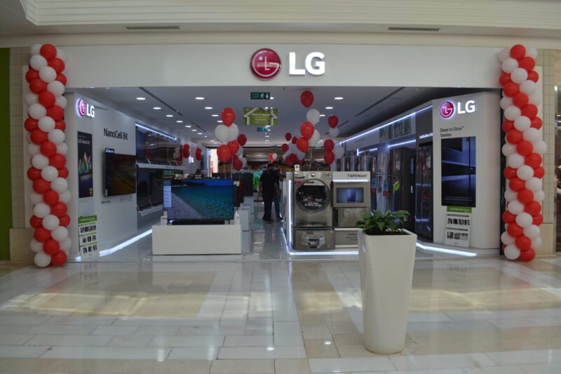 LG, akıllı telefon işinden çekilebilir!