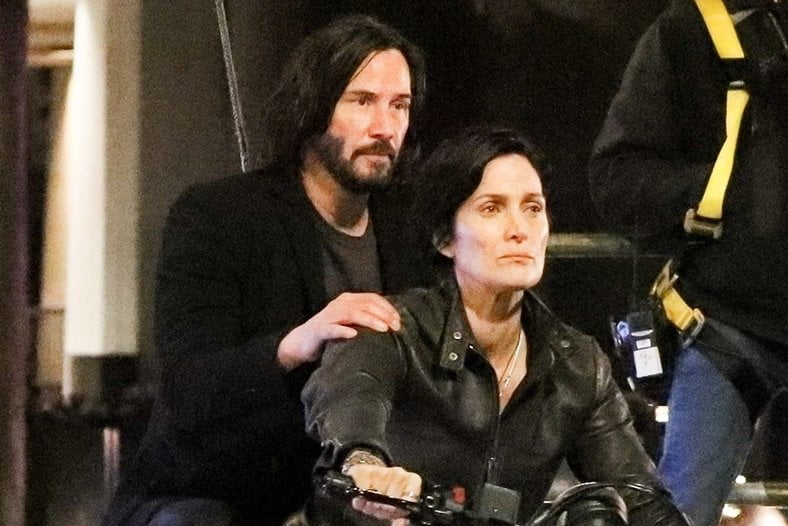 Keanu Reeves merakla beklenen Matrix 4 ilgili ipuçları verdi
