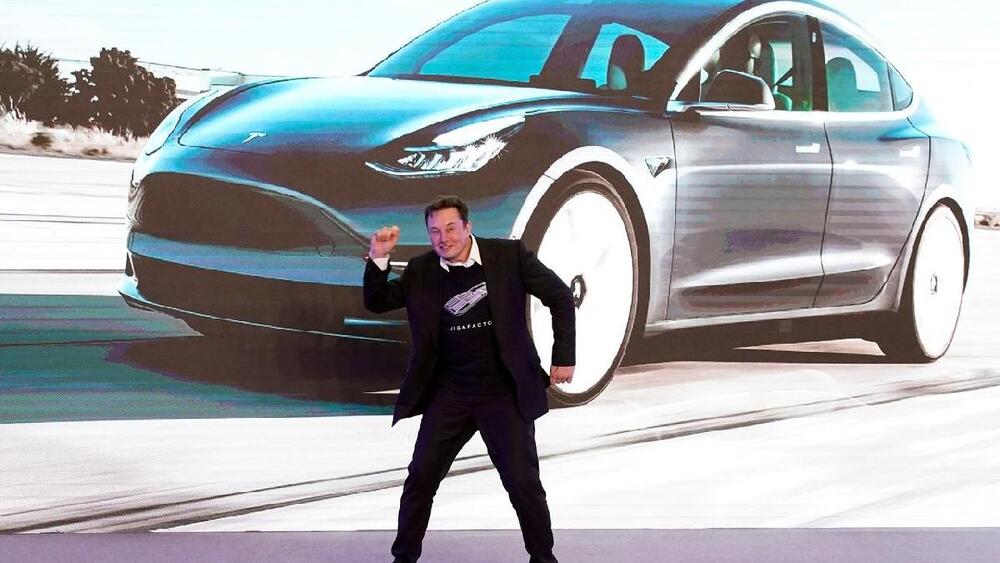 Elon Musk Tesla hisselerini satmak zorunda kalabilir! 1 Tesla, 2020'de yarım milyon elektrikli araba yaptı