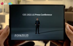 LG rollable telefon projesini iptal etmiyor!