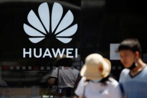 Huawei ABD ile görüşme ayarlayacak: Yeni strateji denenecek 13 Huawei bu yılın ilerleyen dönemlerinde elektrikli araba yapmak istiyor