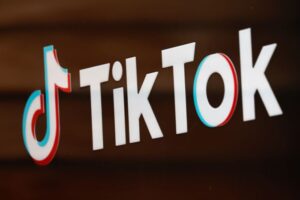 TikTok beğeni ve takipçi kazanma (Yeni Yöntem) 27 Tiktok Avrupa'da ateş altında kaldı!