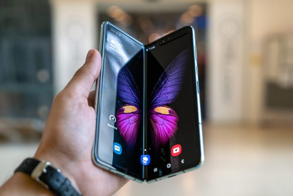 Samsung Galaxy Fold, One UI 3.1 güncellemesi alıyor