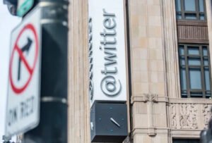 Twitter Facebook tarzı emoji tepkileri özelliği test ediyor! 18 Twitter Facebook tarzı emoji tepkileri özelliği test ediyor!