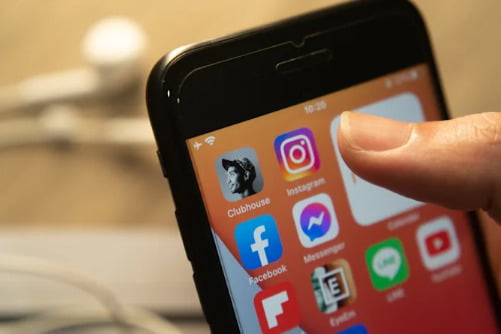 Clubhouse içerik oluşturucuları para kazanmaya başlayacak! İşte detaylar 1 Clubhouse içerik oluşturucuları paza kazanmaya başlayacak! İşte detaylar