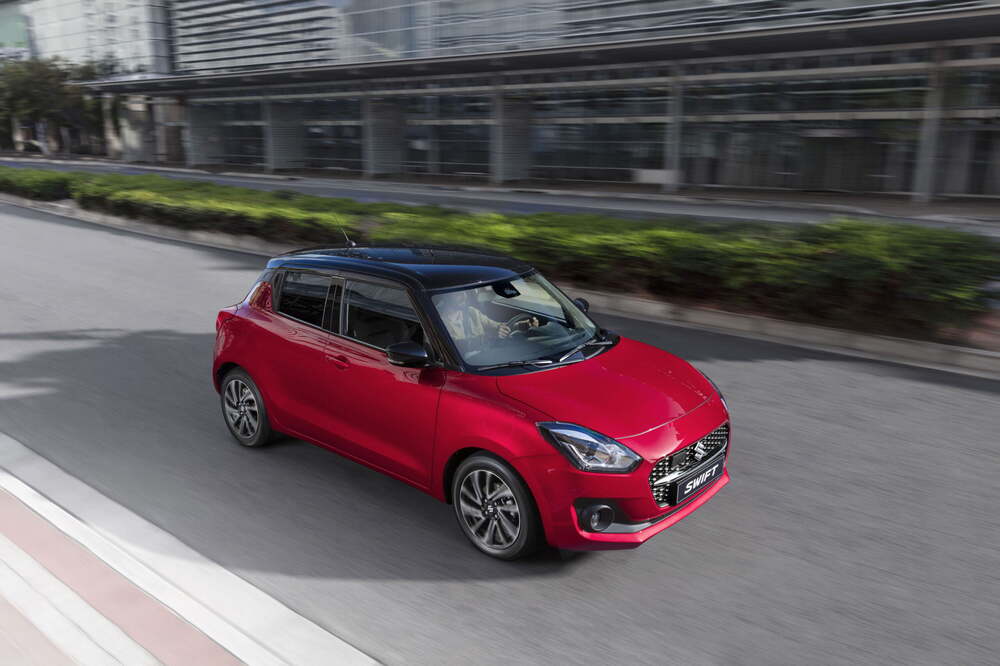 Yeni Suzuki Swift Hibrit 2 scaled