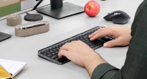 Logitech MX Keys kablosuz klavye inceleme 13 brebrehb