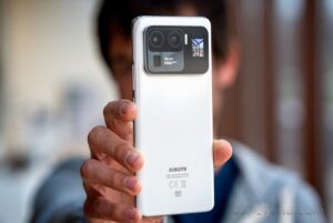 Xiaomi UWB ve ekran altı kameralı amiral gemisi üzerinde çalışıyor 33 Xiaomi UWB ve ekran altı kameralı amiral gemisi üzerinde çalışıyor