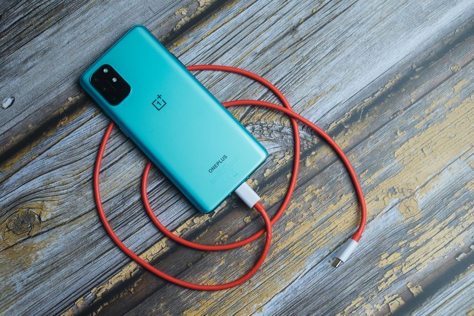OnePlus 8, 8 Pro, 8T, Mayıs 2021 güvenlik yamasını alıyor