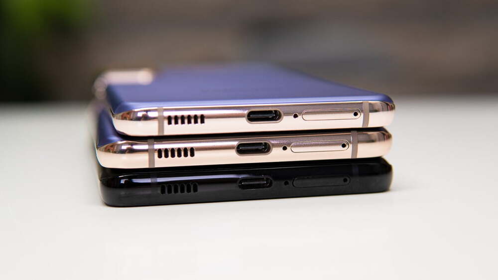 Samsung Galaxy S21 serisi için Android 12 üzerinde çalışıyor