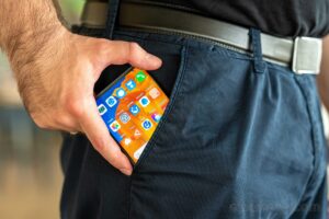 Honor, katlanabilir bir telefon üzerinde çalışıyor