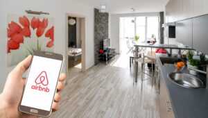 Airbnb engelliler için büyük kolaylık sağlayacak 23 Airbnb, geçici olarak 20.000 Afgan mülteciye ev sahipliği yapacağını söyledi