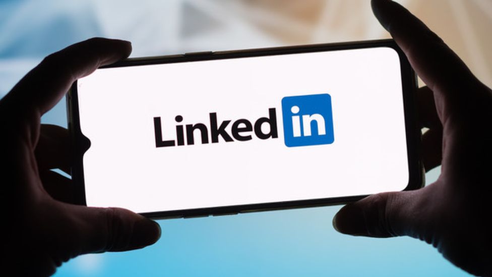 LinkedIn, 716 çalışanını işten çıkarıyor
