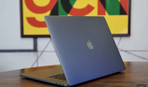 Yeni MacBook Air şarj cihazıyla da dikkat çekiyor 21 Apple yeni MacBook Pro yongaları M1 Pro ve M1 Max olarak adlandırılabilir