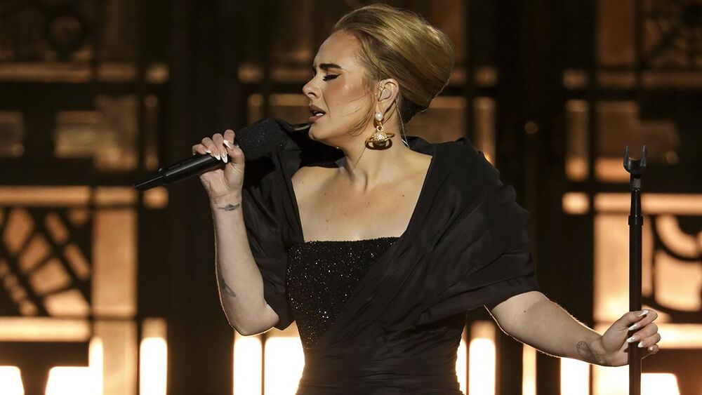 Adele, Spotify albüm sayfalarından karıştır düğmesini kaldırttı