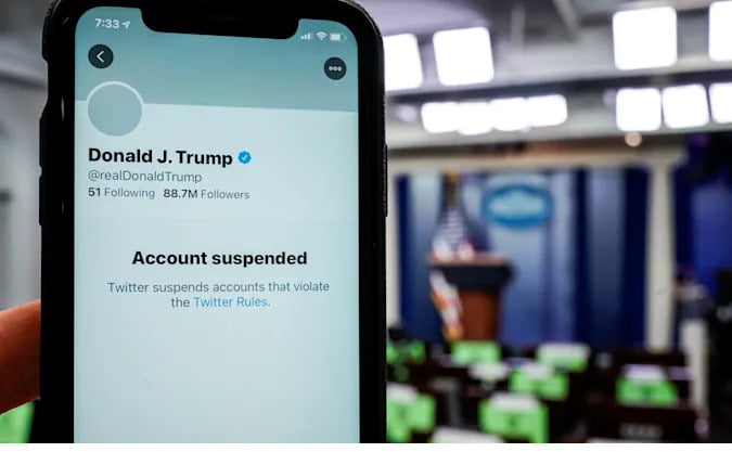 Twitter, Trump'ın etkilerinden kurtulmaya çalışıyor