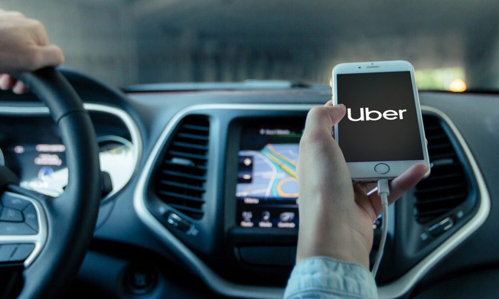 Uber Türkiye siyah minibüs
