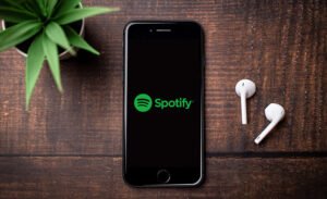 Spotify CEO'sundan hata yaptıklarını belirten açıklama