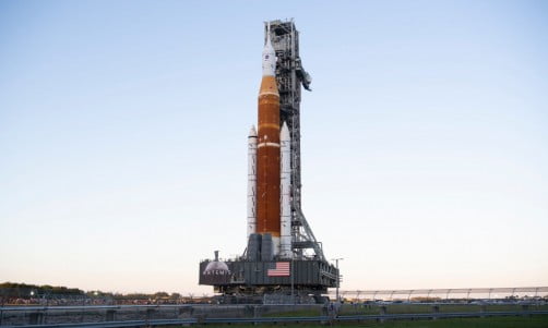 NASA, güvenlik nedeniyle SLS Moon roket testini erteledi