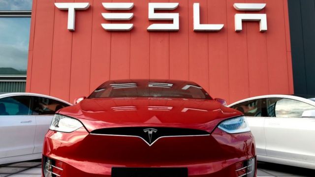 Tesla inceleme altına