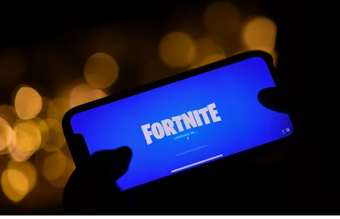 Fortnite iOS'a geri döndü!
