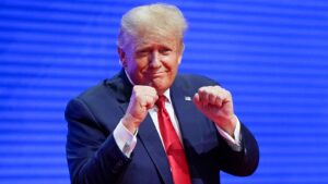 Donald Trump Twitter ile uğraşmaya devam ediyor