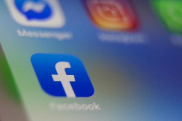 Meta İçin Çanlar Çalıyor! Facebook Eski Gücünü Kaybediyor 3 Messenger, dokuz yıl aradan sonra Facebook mobil uygulamasına geri dönüyor
