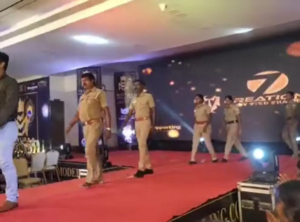 Güzellik yarışmasına katılan polislere ceza!