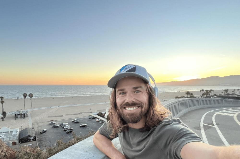 Kendi maaşından kesip çalışanlarına veren CEO gündem oldu