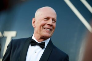 Bruce Willis filmlerinde kendisinin yerine deepfake rol alacak!
