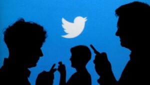 Twitter Çin COVID politikası protesto haberlerini gizliyor