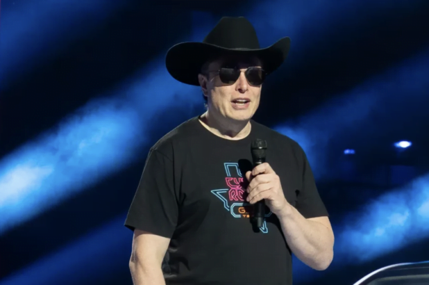 Elon Musk kasaba kuruyor! 21 Elon Musk, Twitter'ı kapatma kararını hızlandırdı!