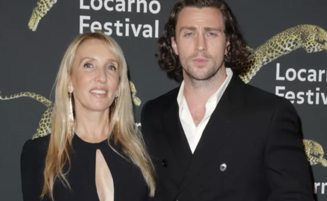 Kendinden 23 yaş büyük bir kadınla evli olan Hollywood yıldızı çok mutlu