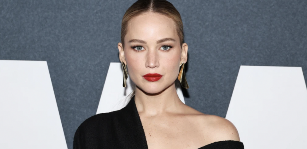 Jennifer Lawrence sosyal medyayı salladı