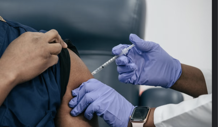 Kovid aşısının iki yan etkisi ortaya çıktı