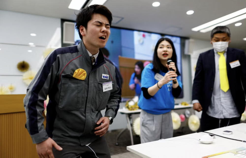 Japon şirket, erkek ofis çalışanlarına bir sürpriz hazırladı!