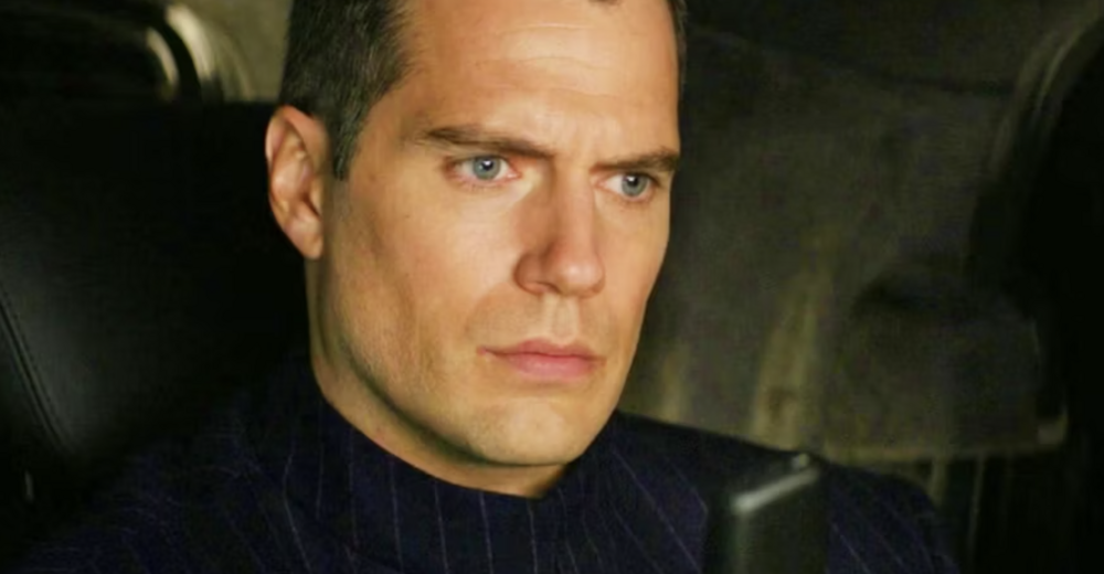 Henry Cavill yeni filmi ile gündeme oturdu