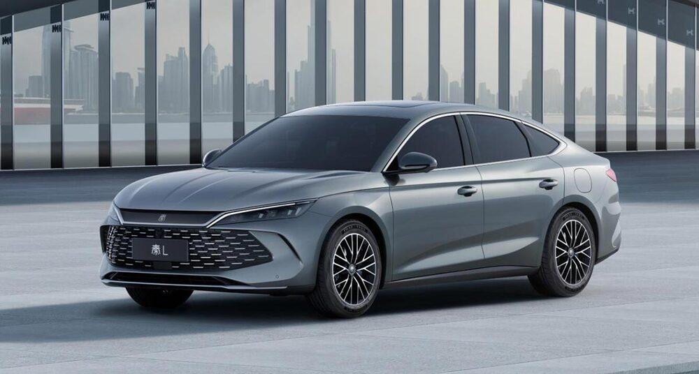 Otomotivde Devir Teslim: Elektrikli Araç Yarışının Yeni Liderleri Belirlendi 1 BYD Hibrit Sedanı Türkiye pazarında