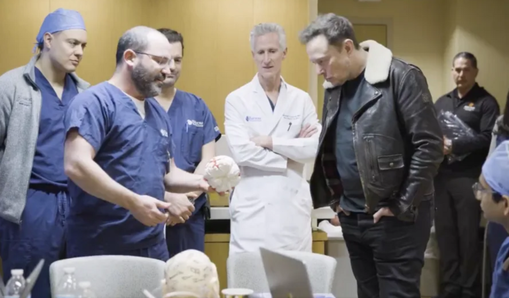 Neuralink beyin implantı yaygınlaşıyor