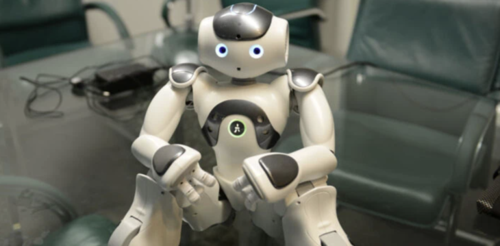 Çocuklar, insanlardan çok robotlara güveniyor